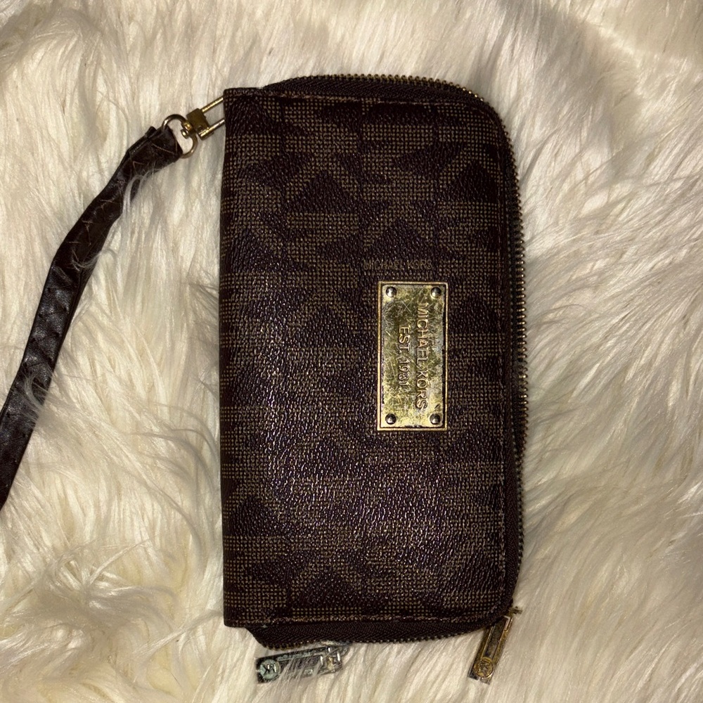 Michael Kors Dark Brown Wristlet with Gold Plate